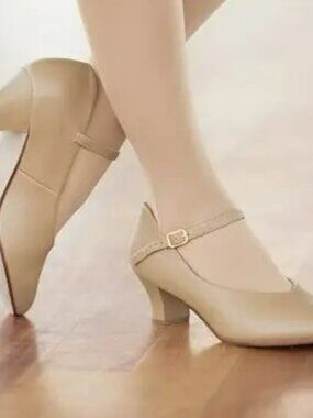 Tan Theatricals Faux Leather 1.5 Inch heel Character Shoes - 10.5 M